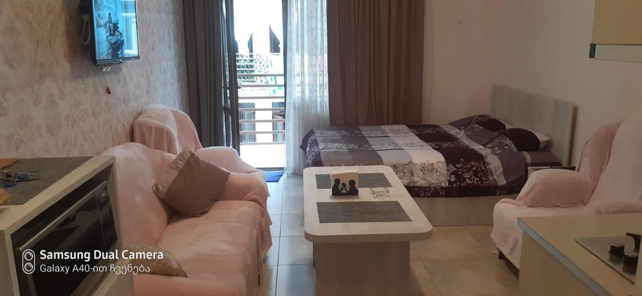 Parkside Apartament Leilighet Batumi Eksteriør bilde